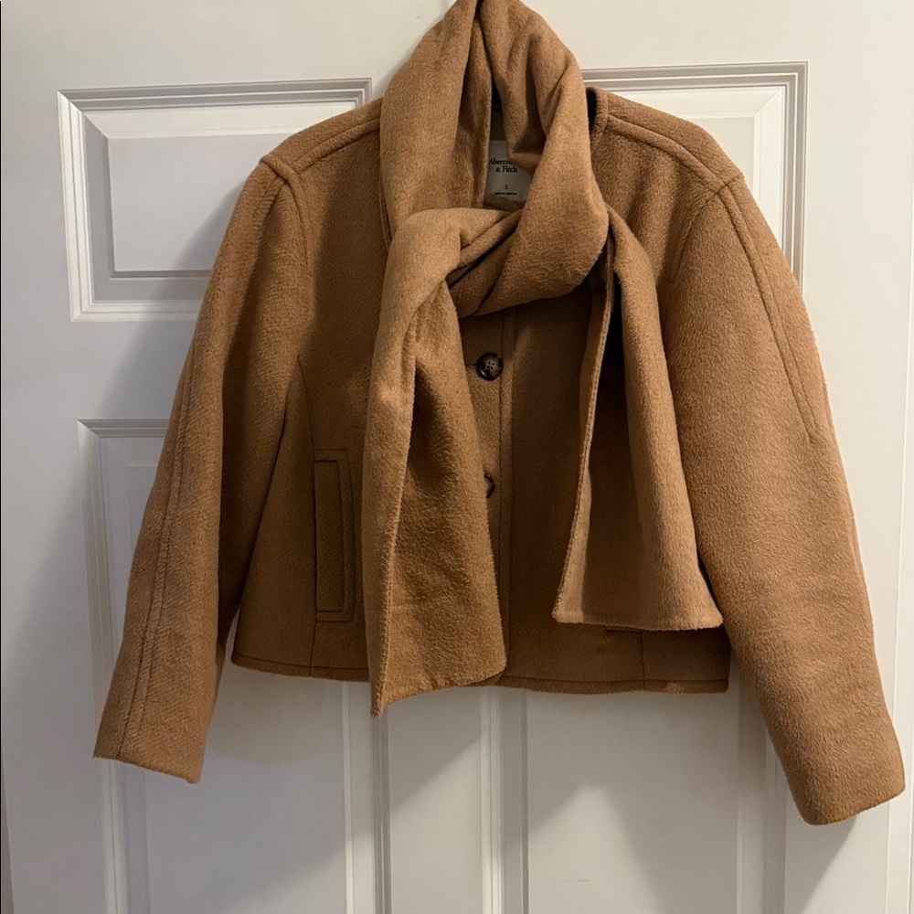 Abercrombie & Fitch Brown Teddy Jacket with Scarf